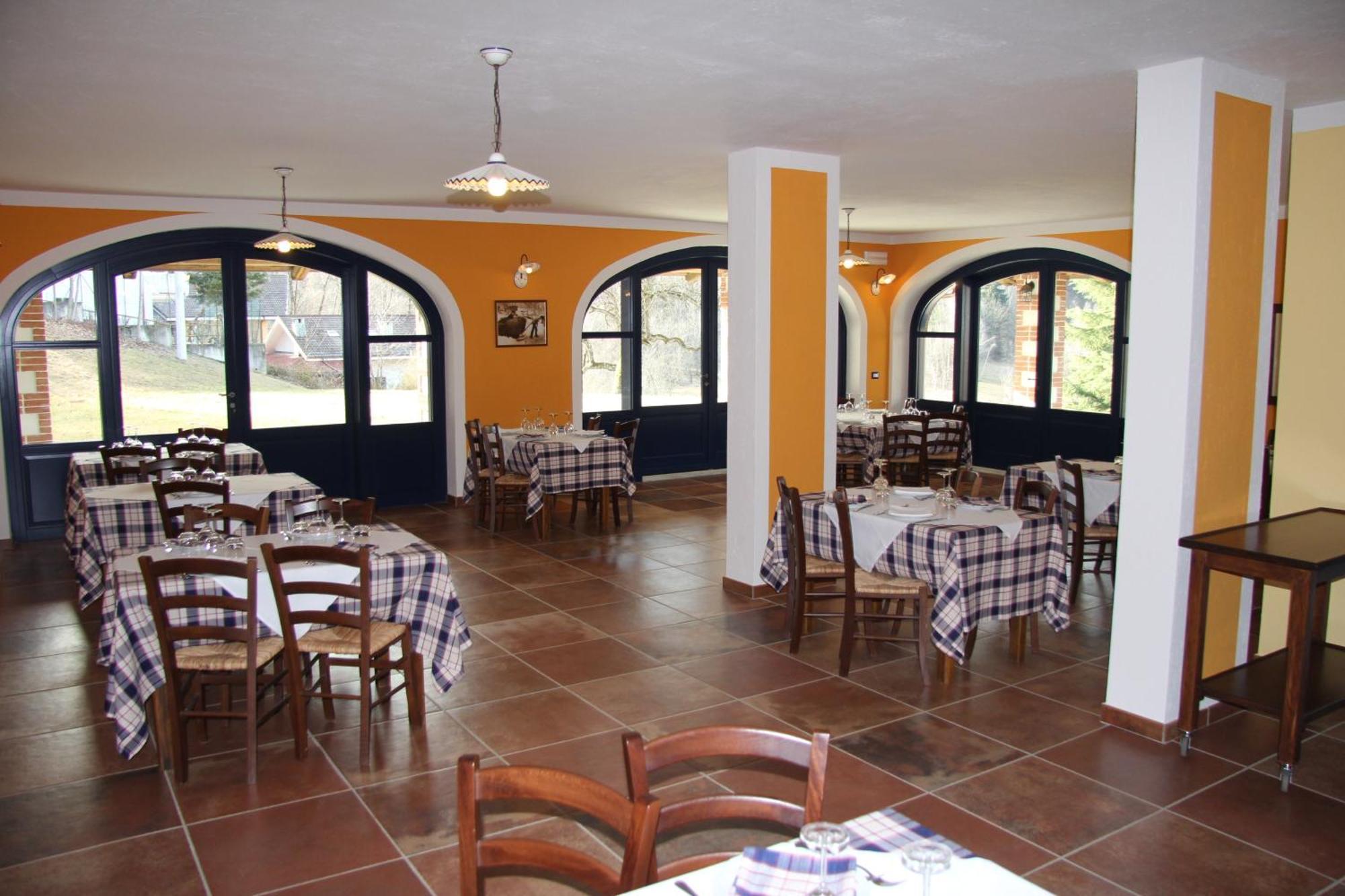 Agriturismo Bio-Ecologico Sant'Isidoro Roccaforte Mondovì Buitenkant foto