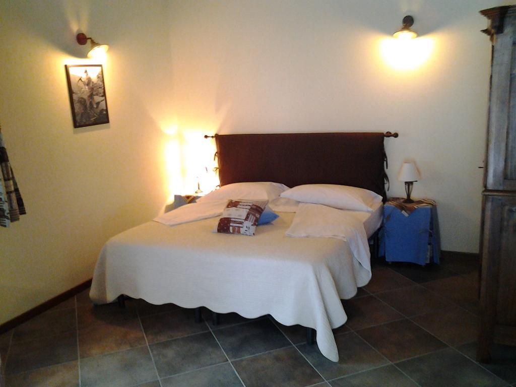 Agriturismo Bio-Ecologico Sant'Isidoro Roccaforte Mondovì Kamer foto